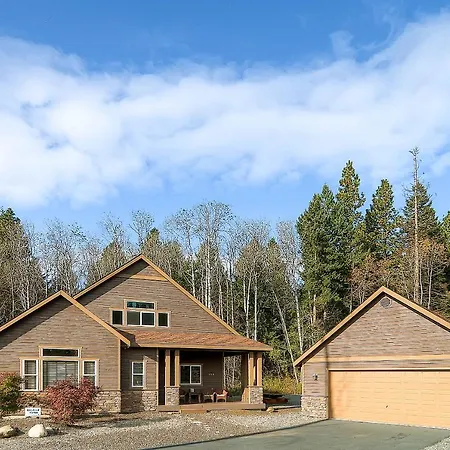 Villa Roslyn Hideaway